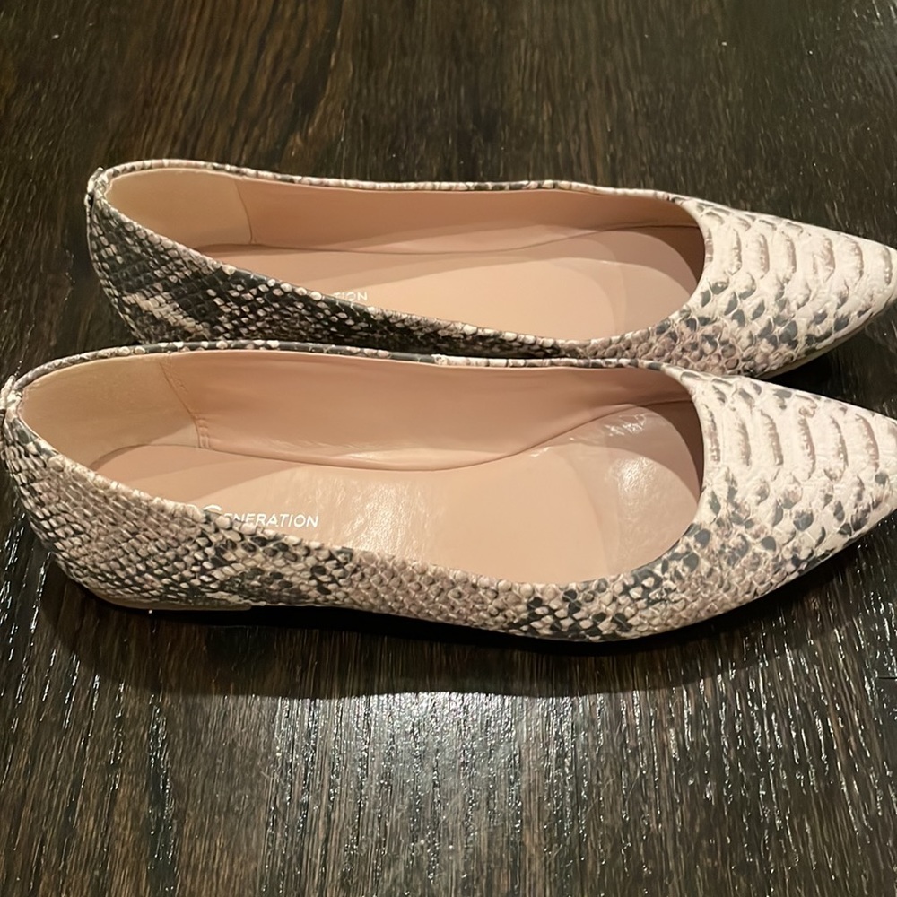 BCBGeneration Embossed Flats - Picture 3 of 3